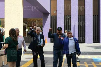 El representante de CIESA siguió durante casi un año el proceso de Altos Hornos de México; este viernes salió sonriente del Poder Judicial tras presentar