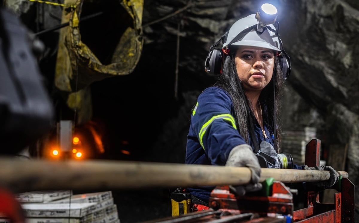 La minería regional incorpora cada vez más mujeres; Minera La Encantada cuenta con 26 trabajadoras dentro de una plantilla de 276 empleados actualmente.