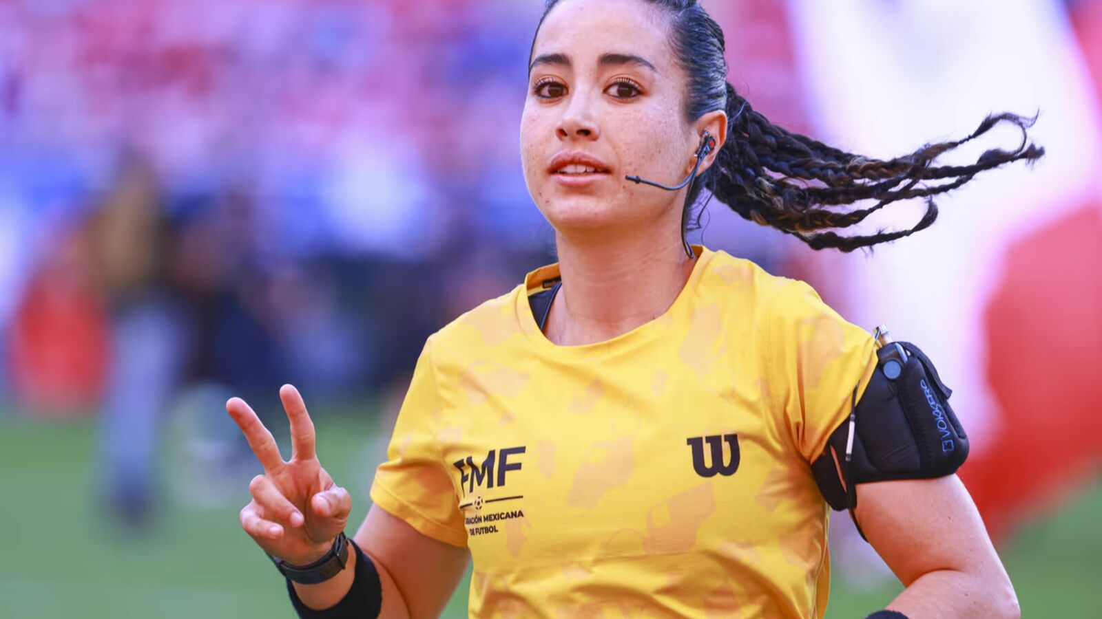 Katia Itzel García publica mensajes tras críticas de Antonio Mohamed
