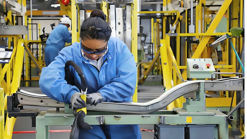 Trabajo con prestaciones pierde terreno