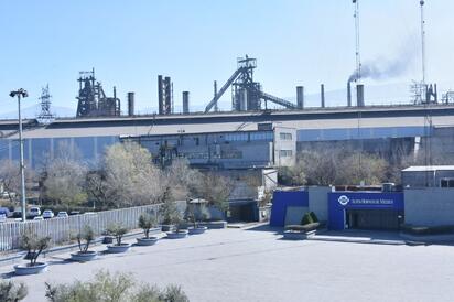 AHMSA mantiene tres vías abiertas para concretar su venta