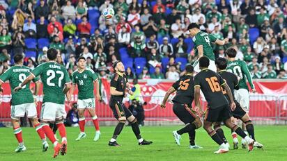 México empata 1-1 con Perú en el segundo partido de Márquez