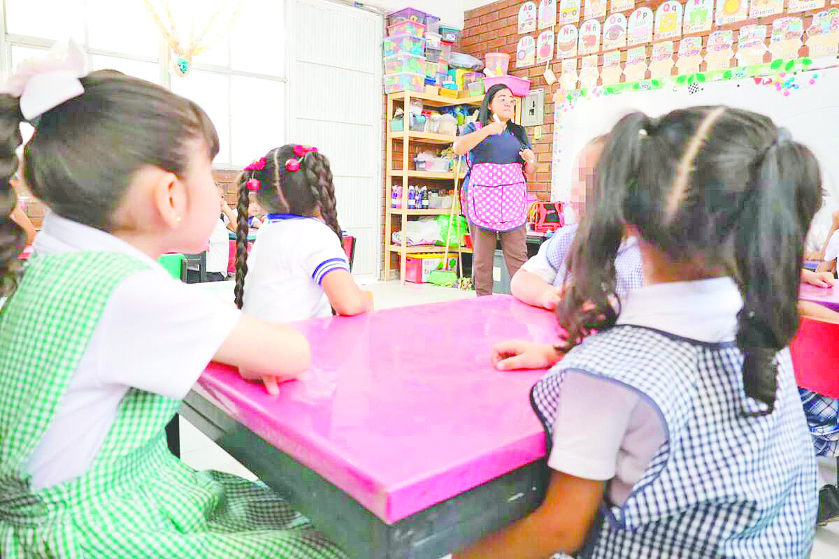 Menos nacimientos obligan a ajustar escuelas en Coahuila