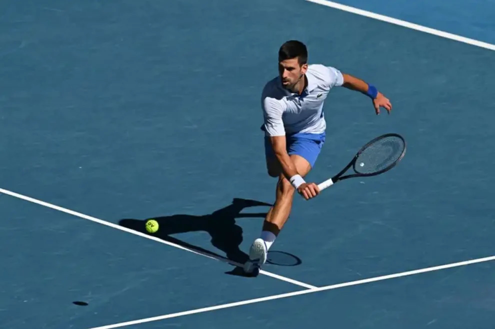 Djokovic vence a Borges y avanza a segunda ronda en Pekín