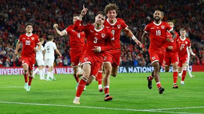 Gales vence 2-1 a Noruega en Cardiff con superioridad numérica