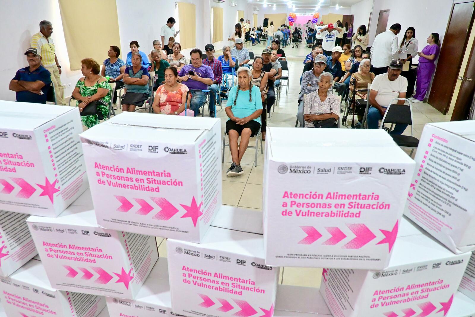 Sari y DIF entregan apoyos alimentarios a 200 adultos mayores