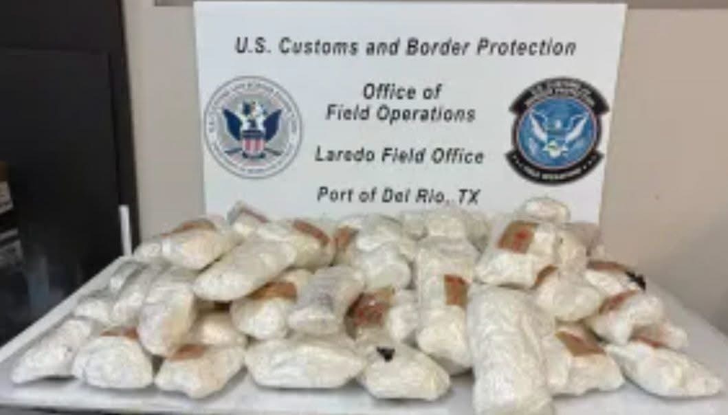 Más de 595 mil dólares en metanfetamina fueron asegurados por agentes de Aduanas y Protección Fronteriza de Estados Unidos (CBP) durante una revisión realizada