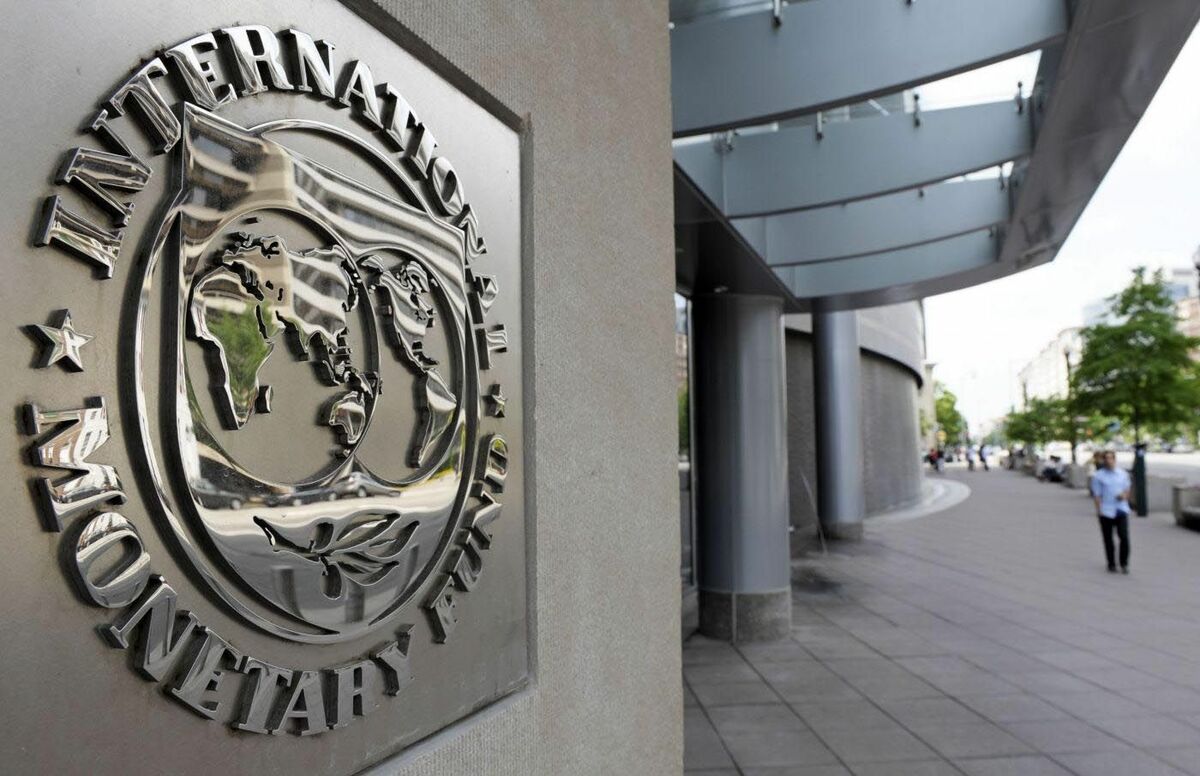 FMI prevé que economía de México crezca 1.8% en 2027