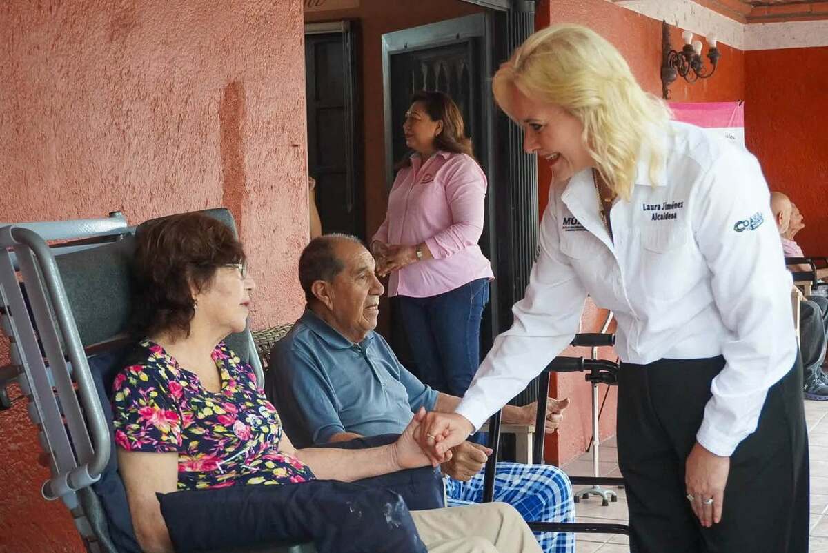 DIF Más de 150 adultos mayores de Múzquiz recibieron canastas saludables y orientación nutricional, como parte de un programa coordinado entre Estado y municipio.