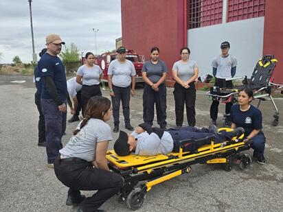 Bomberos prepara a 27 voluntarios para reforzar atención de emergencias