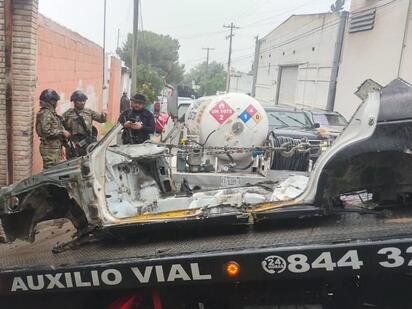 Localizan Tsuru robado y detienen a presunto desmantelador en Saltillo