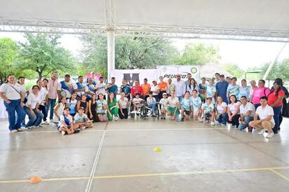 Carlos Villarreal acompaña jornada de inclusión deportiva en el Country Club