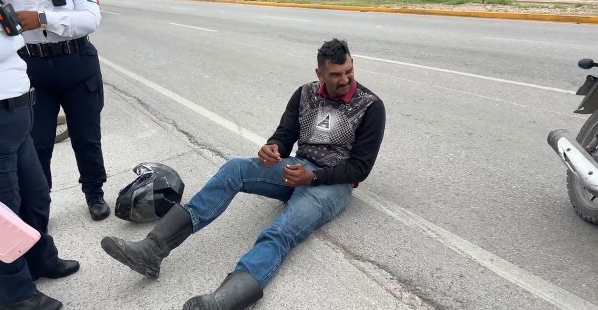 Accidente: El accidente fue reportado a las autoridades, por lo que elementos de Tránsito y Vialidad se trasladaron al sitio.