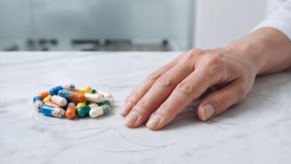 Medicamentos GLP-1 y cambios en uñas y cabello: ¿Qué se sabe?
