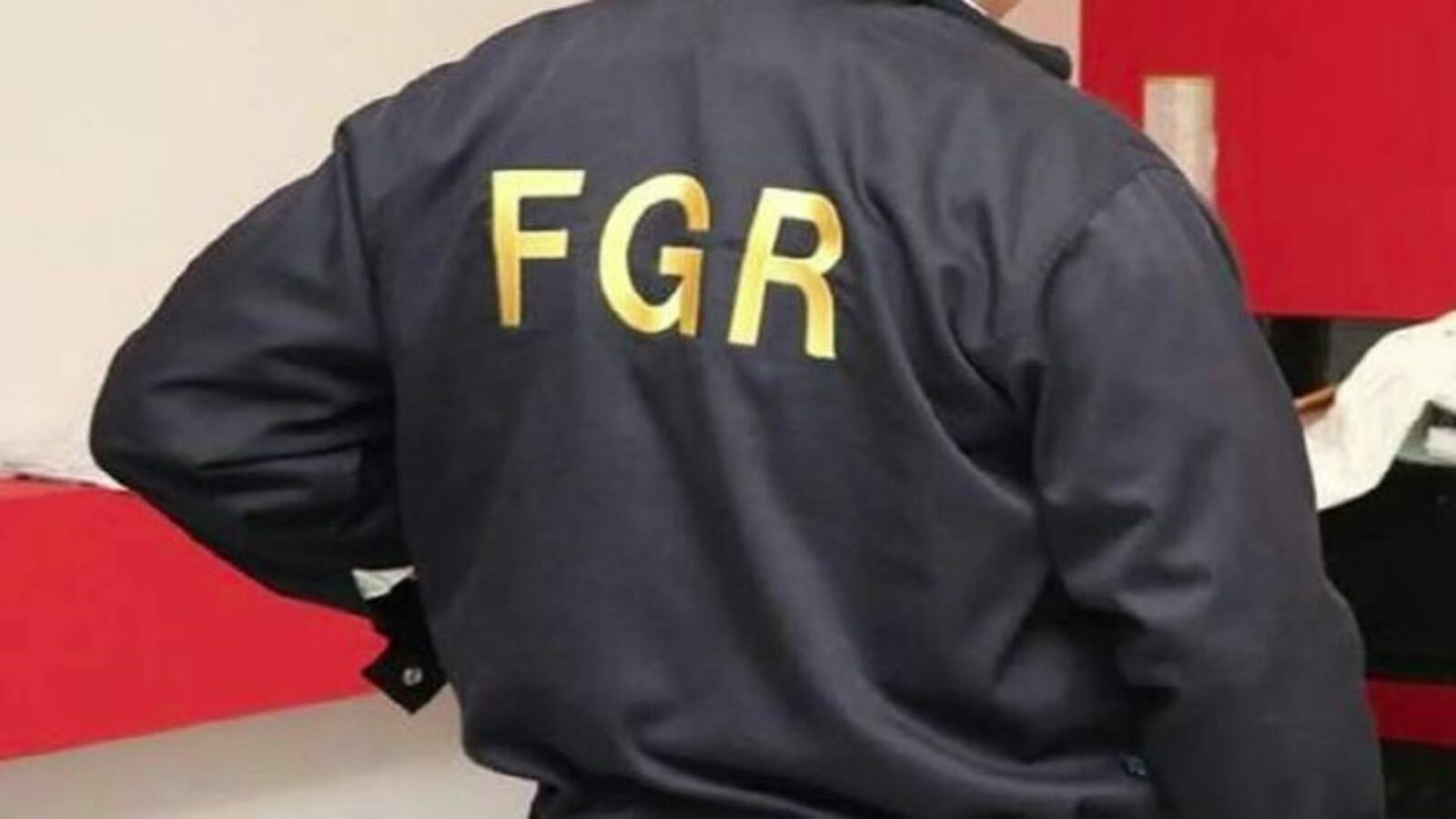 FGR investiga a funcionarios por presunto contrabando de combustibles