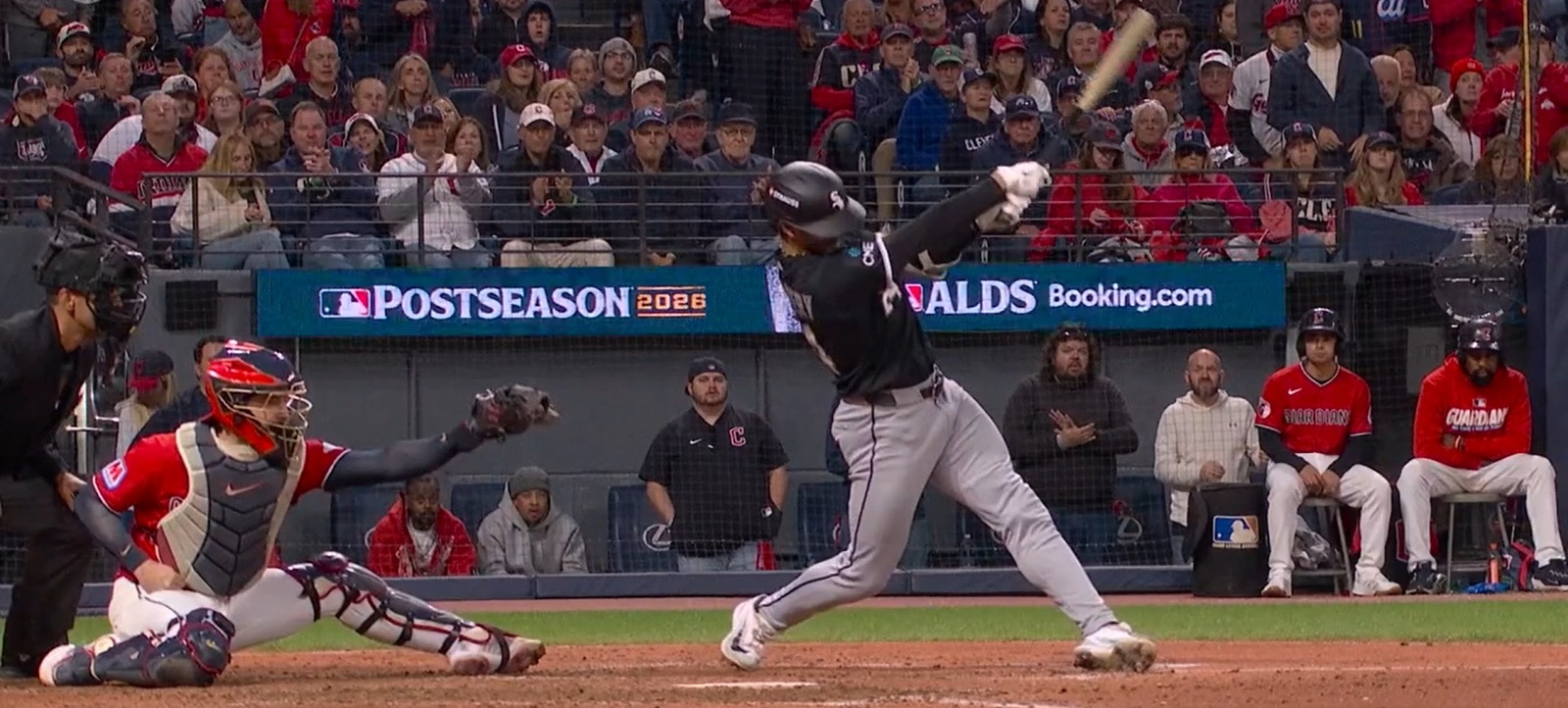 White Sox vencen a Guardians y ponen la serie 2-0