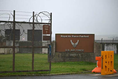 Un hombre de 22 años fue detenido en Londres por su presunta relación con el incidente de seguridad en RAF Fairford.  La policía británica arrestó