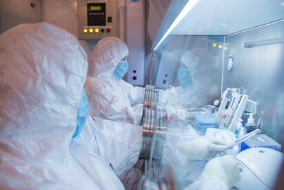 La OMS busca información oficial de Rusia sobre el fallecimiento de una trabajadora de laboratorio en Siberia.  La Organización Mundial de la Salud (OMS) pidió