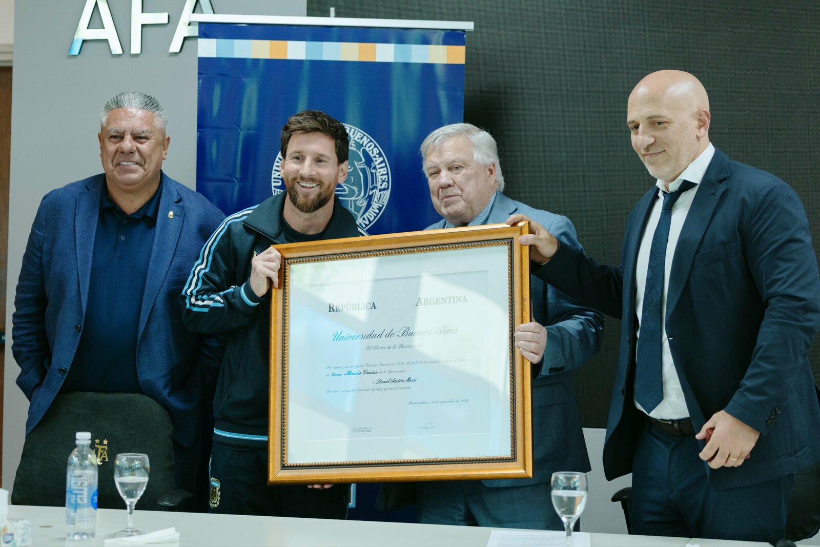 Messi recibe Doctorado Honoris Causa de la Universidad de Buenos Aires