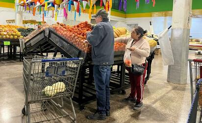 Baja confianza económica: familias de Monclova recortan gastos y cuidan más su dinero