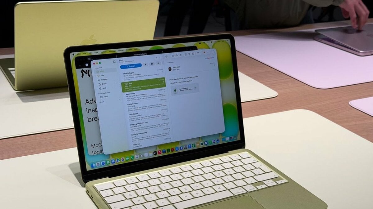 Apple podría presentar un MacBook táctil con pantalla OLED