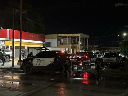 Ladrón amenaza con cuchillo para robar en OXXO de la colonia Del Río
