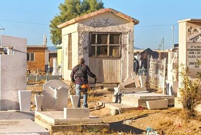 PANTEONES El municipio busca regularizar terrenos y contempla adquirir otro predio para atender futuras necesidades funerarias.  El Panteón Dolores de Frontera cuenta