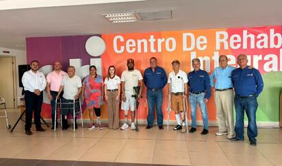Club Rotario, DIF y empresarios unen esfuerzos para devolver movilidad y mejorar la calidad de vida de diez beneficiarios.  Con una inversión aproximada