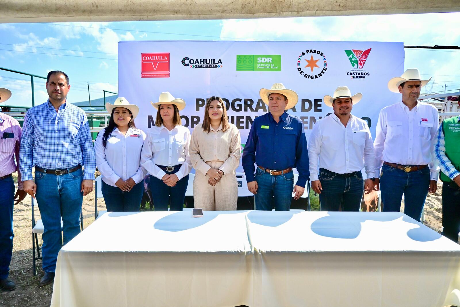 Respalda Sari entrega de sementales de primer nivel para la Región Centro