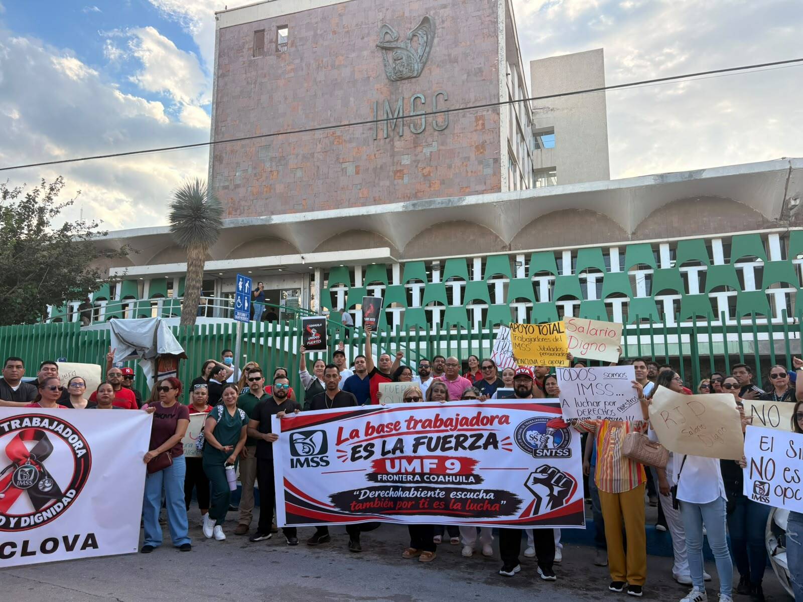 “¡El sindicato entiende, la base no se vende!”