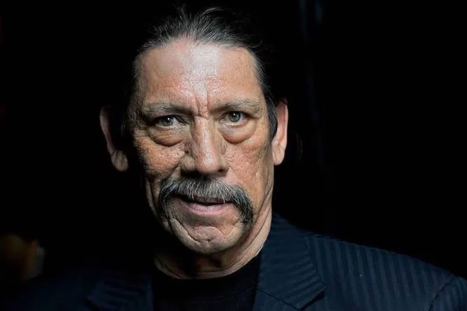 Danny Trejo responde a críticas por protagonizar una película vinculada a ICE