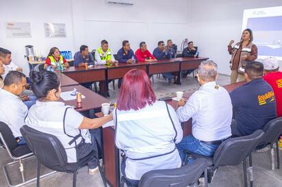 Capacitan en seguridad vial a más de 400 trabajadores en Torreón
