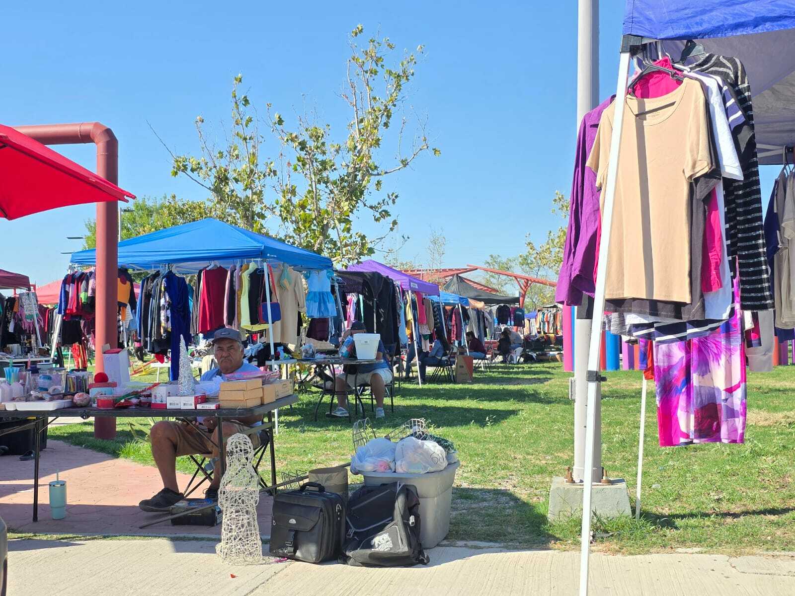 Comercio informal impulsa economía familiar en el ejido Piedras Negras