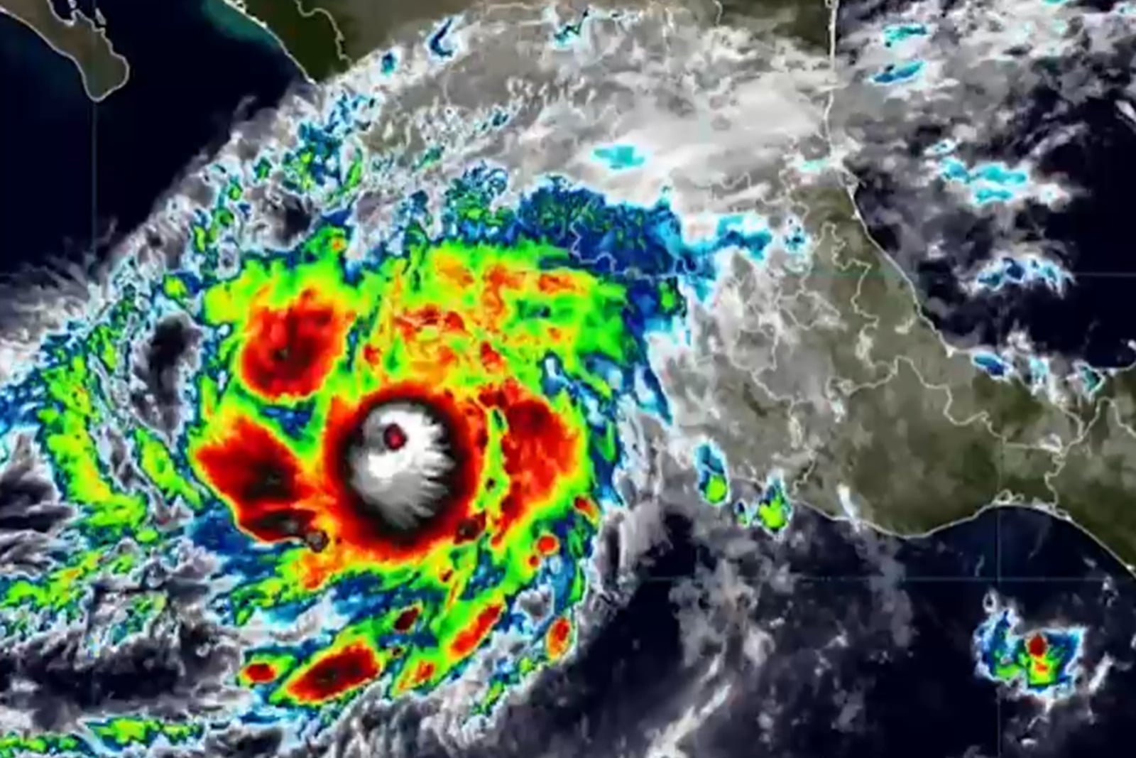 Huracán Simón tocaría tierra en Jalisco este domingo, informa Sheinbaum