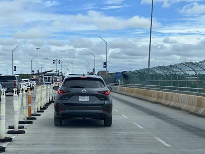 Aumentan filas en el carril SENTRI del Puente 2 durante los fines de semana