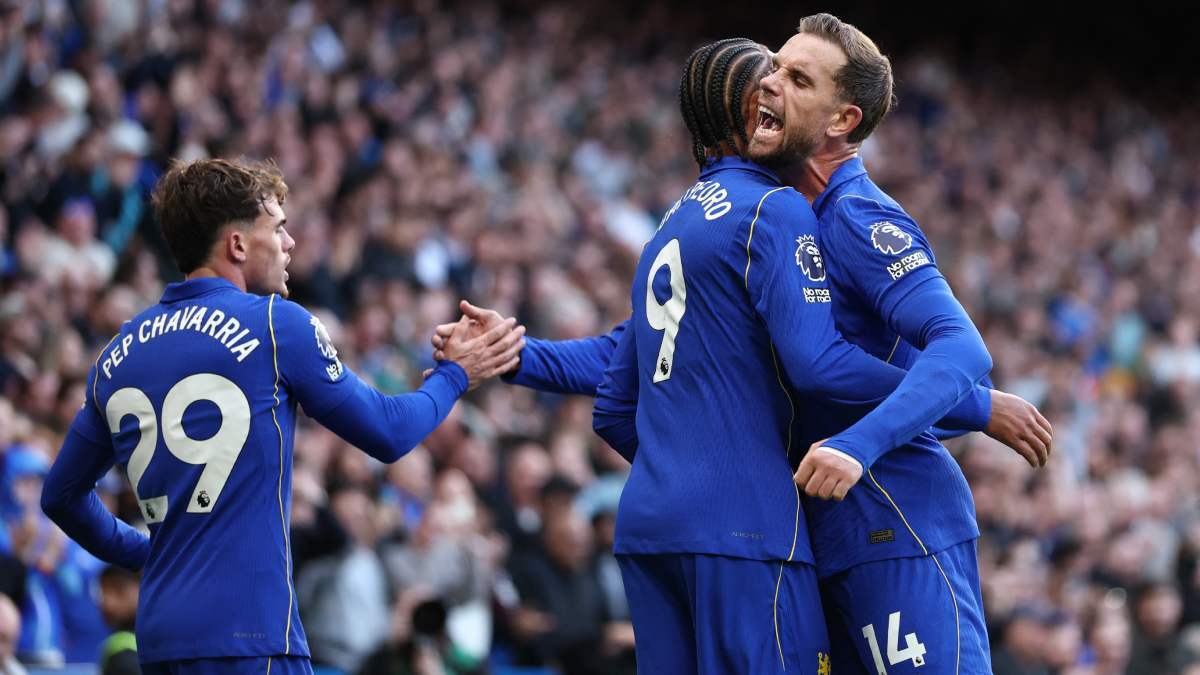 Chelsea golea 5-1 a Bournemouth con doblete de Henderson y Joao Pedro