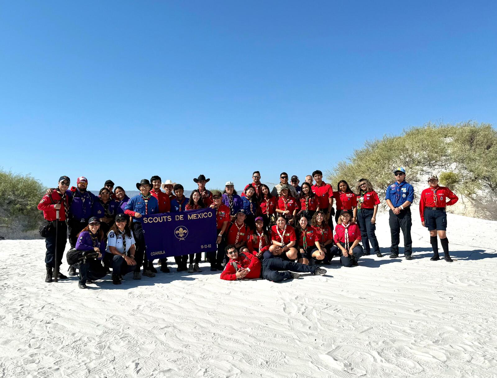 Celebran jóvenes scouts el Día del Rover en Cuatro Ciénegas