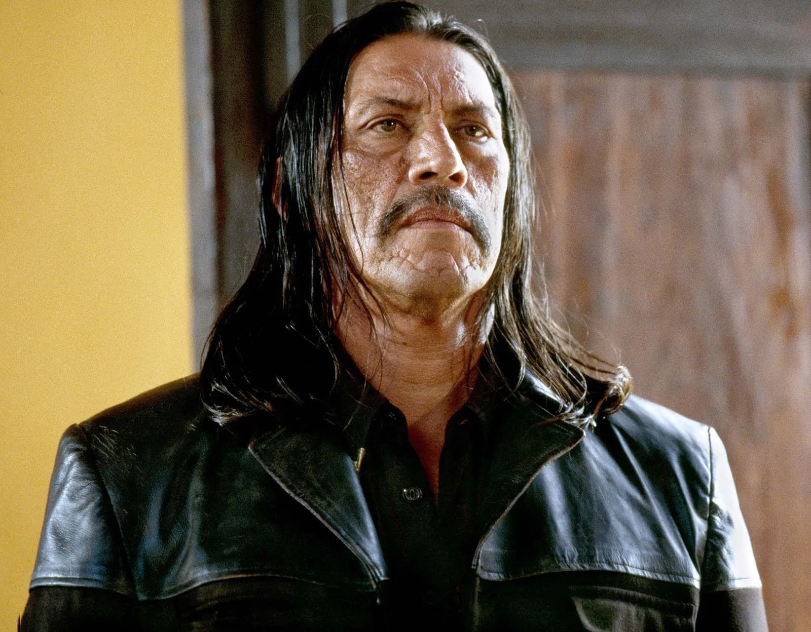 Danny Trejo afirma que apoya a los inmigrantes, no a ICE