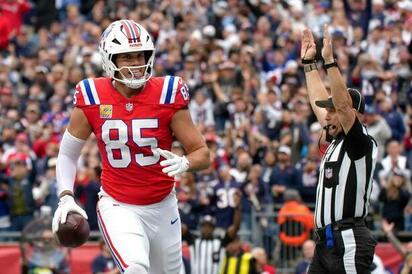 Patriots derrotan 45-17 a Raiders con cuatro touchdowns de Drake Maye