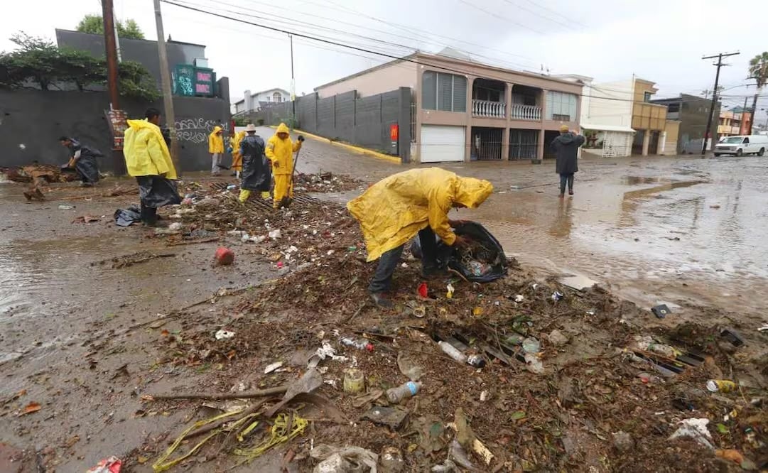 Tormenta tropical Rachel azota Baja California; un muerto