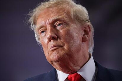 Jueza de Nueva York ordena a Trump suspender anuncios financiados con dinero público