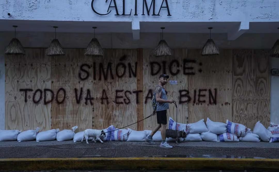 Puerto Vallarta escribe temores y esperanzas ante llegada de Simón