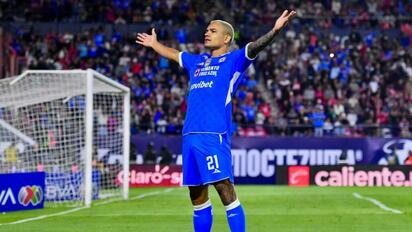 El Cruz Azul saca dramática unidad