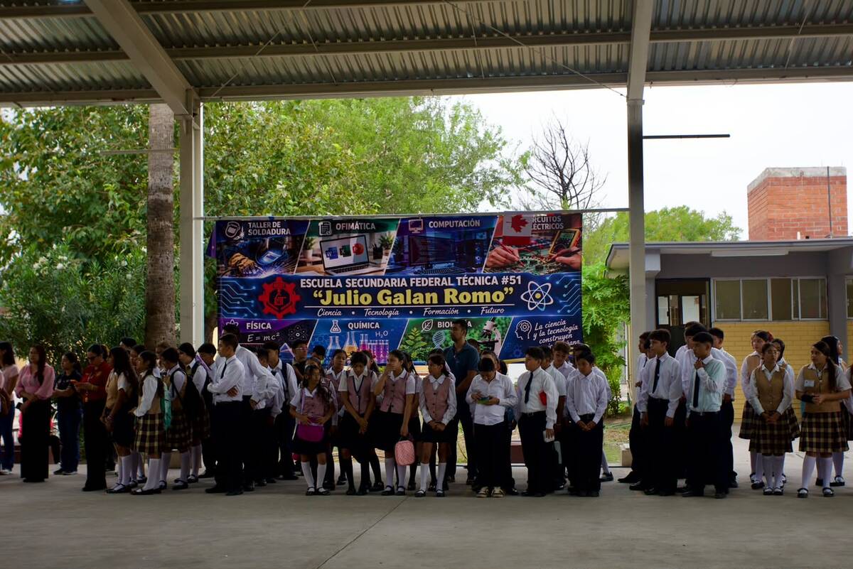 Secundaria Técnica 51 acerca la ciencia y tecnología a estudiantes