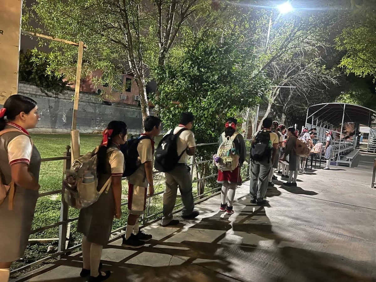 Refuerzan revisiones de Mochila Segura para proteger a estudiantes