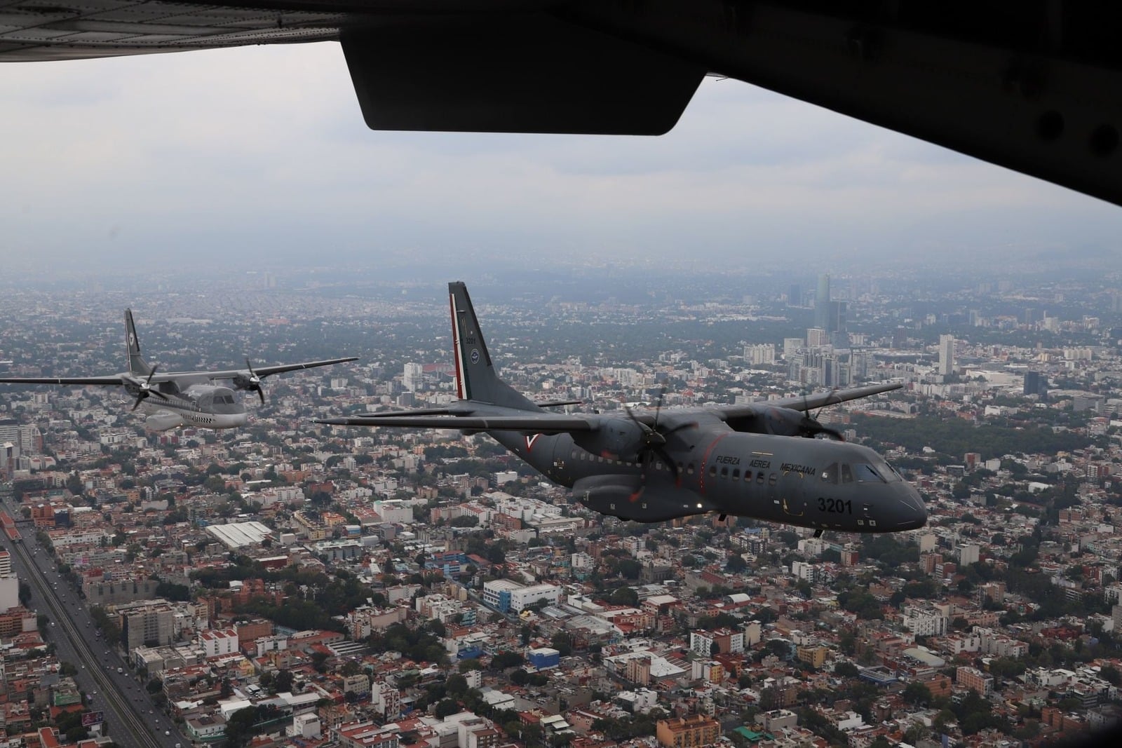 Reino Unido acusa a Irán de planear un atentado en base aérea de EU