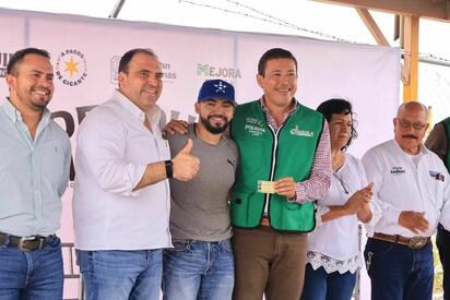 Entrega municipio de San Juan de Sabinas mil 197 apoyos a conductores 