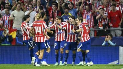 Barrios y Lookman anotaron en el triunfo del Atlético sobre United