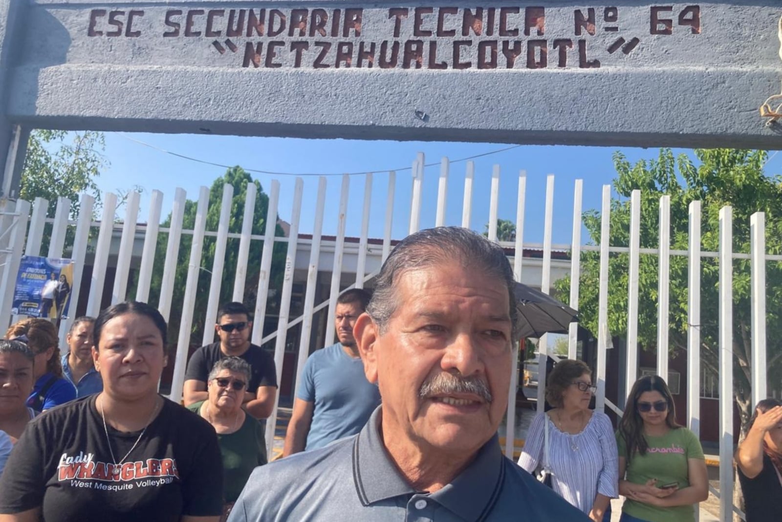 Secundaria 64