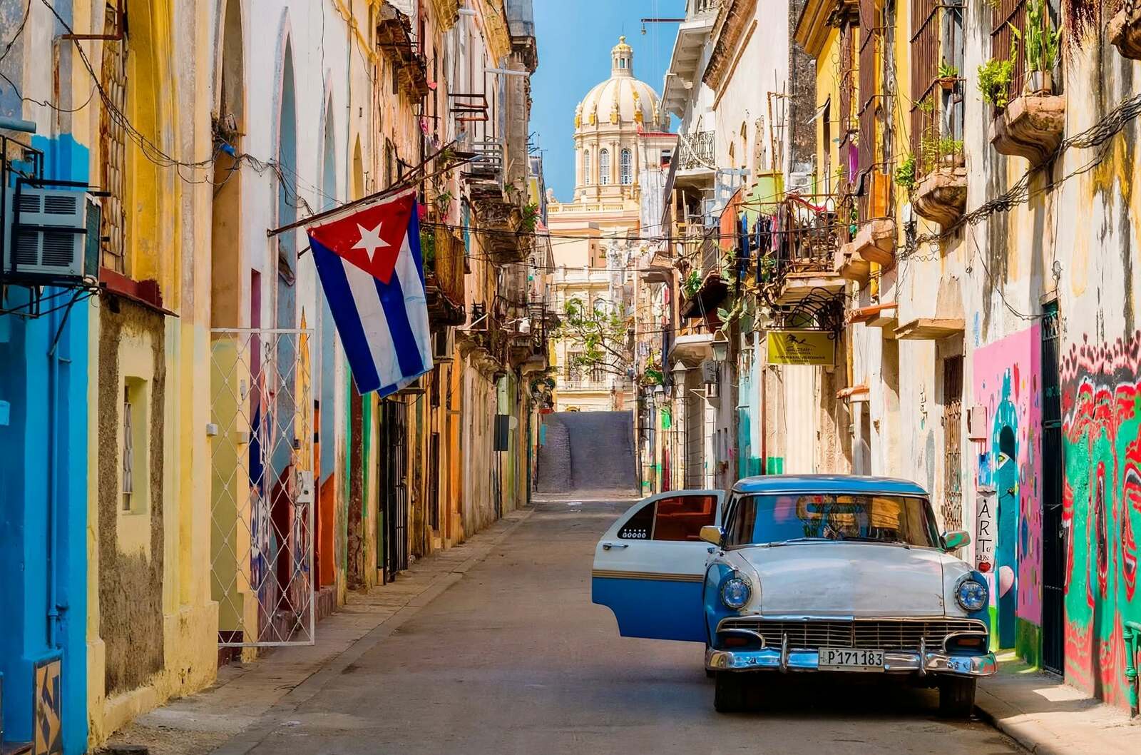 Estados Unidos impone sanciones a banco cubano por relaciones con entidad iraní